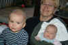 16.3.2004 Babicka s vnoucaty.JPG (74400 bytes)